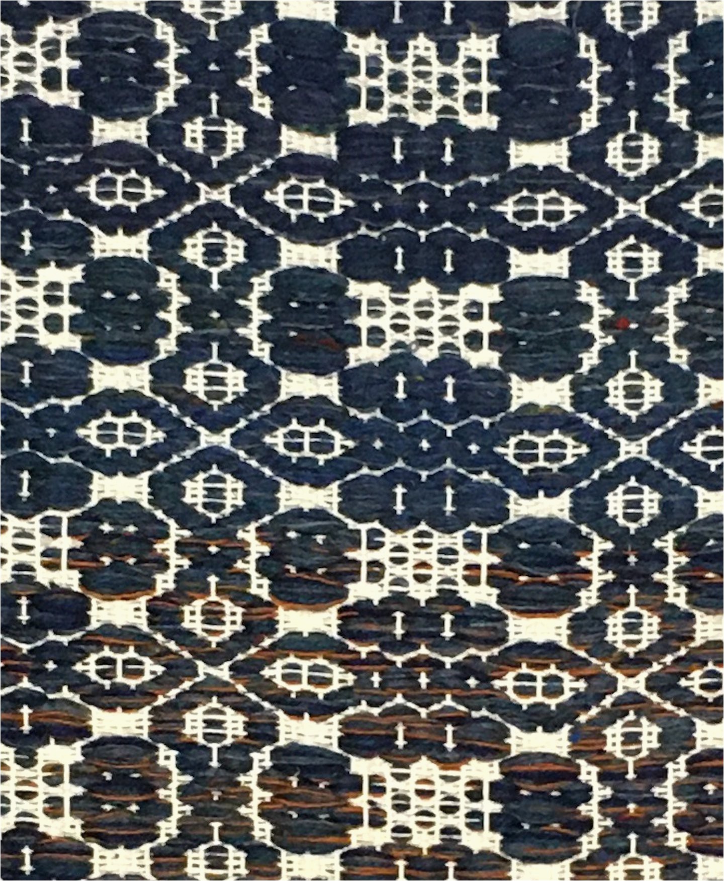 blue and white wool rug 29 x 51
