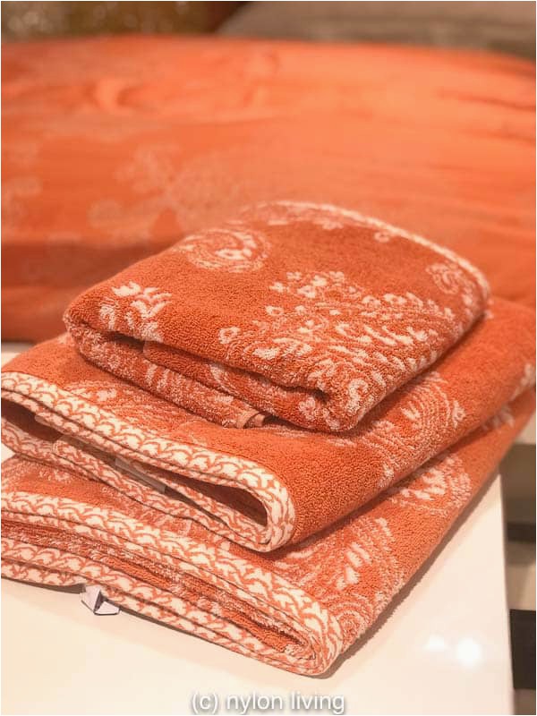 coral colored towels