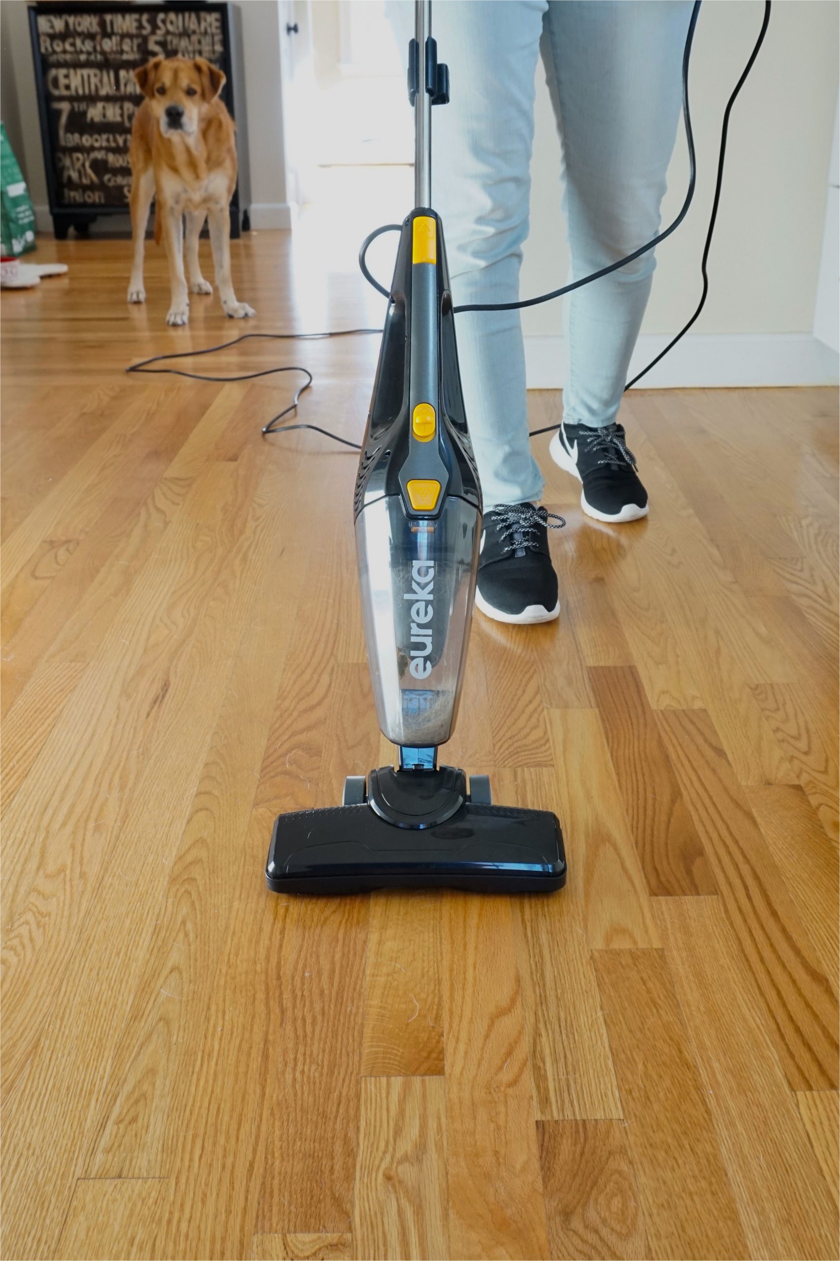 Best Upright Vacuum for Hardwood Floors and area Rugs Eureka Blaze 3 In 1 Swivel Lightweight Stick Vacuum Review