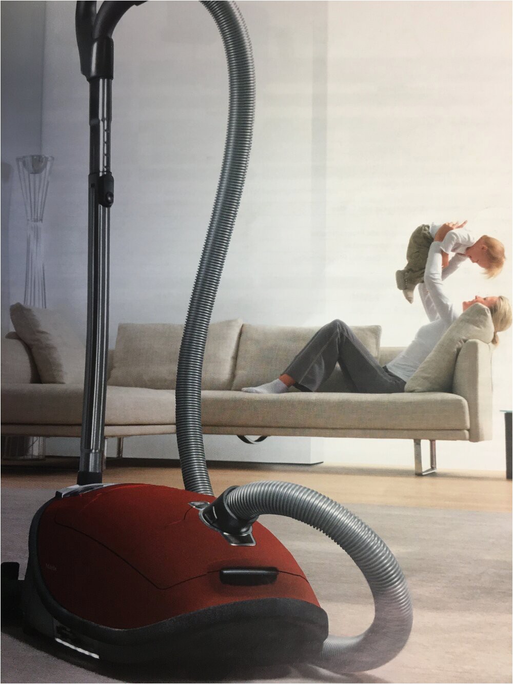 Best Vacuum Cleaner for Wood Floors and area Rugs 5 Things to Know before Buying Your Bare Floor Vacuum