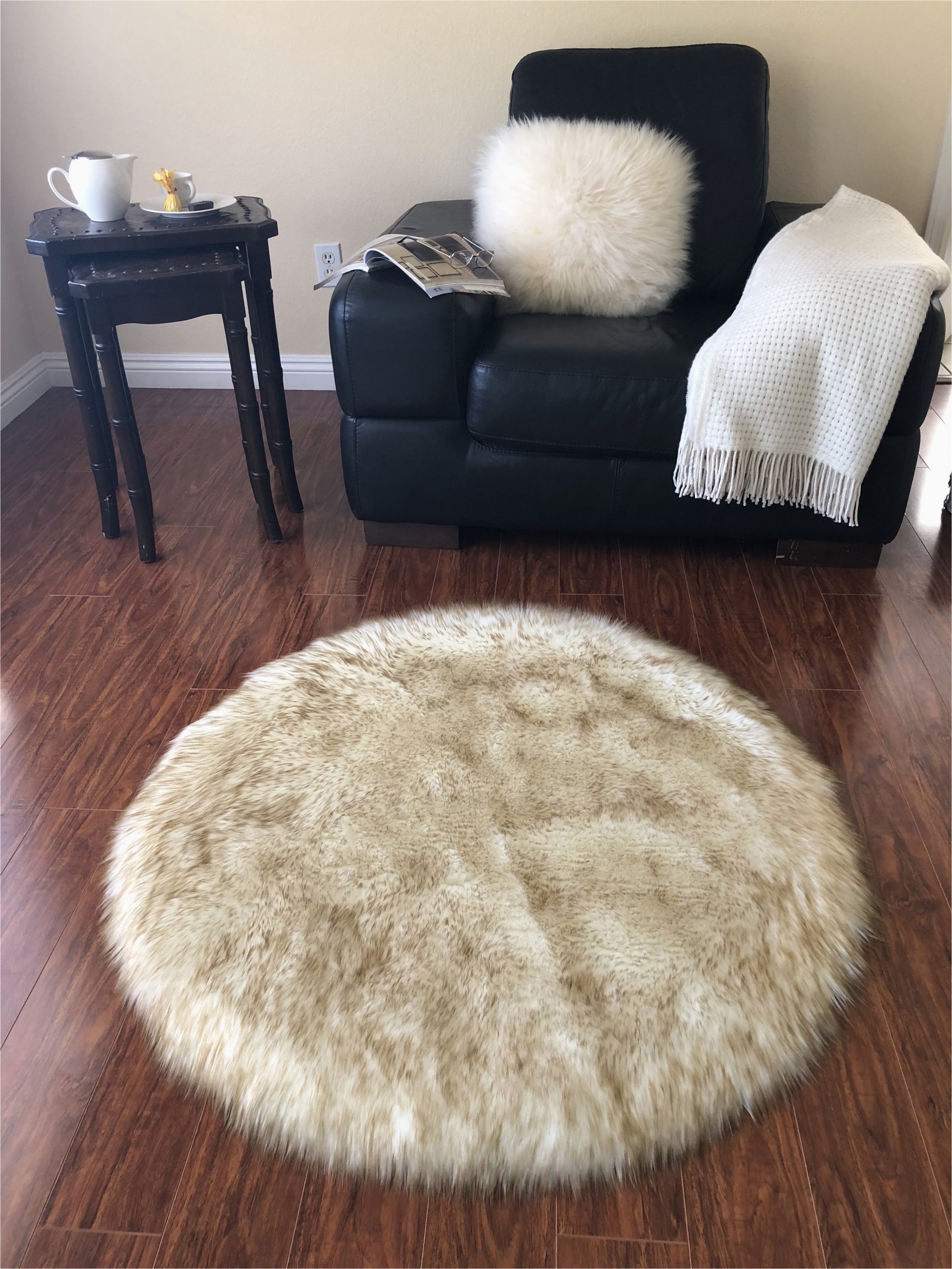 Brown Faux Fur area Rug Super soft Faux Sheepskin Rug Eclipse White with Brown Tips 3 6" Round Walmart