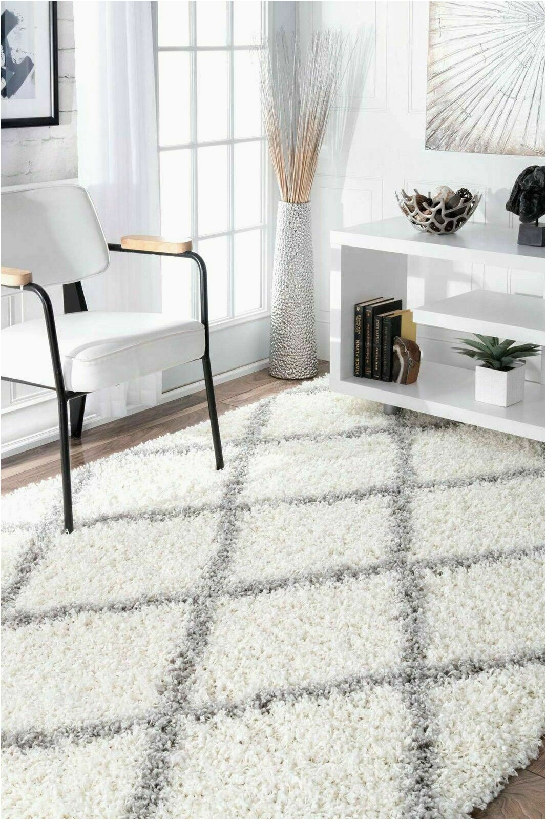 Shanna Off White area Rug Nuloom Contemporary Modern Geometric Shanna Shag area Rug In White and Gray