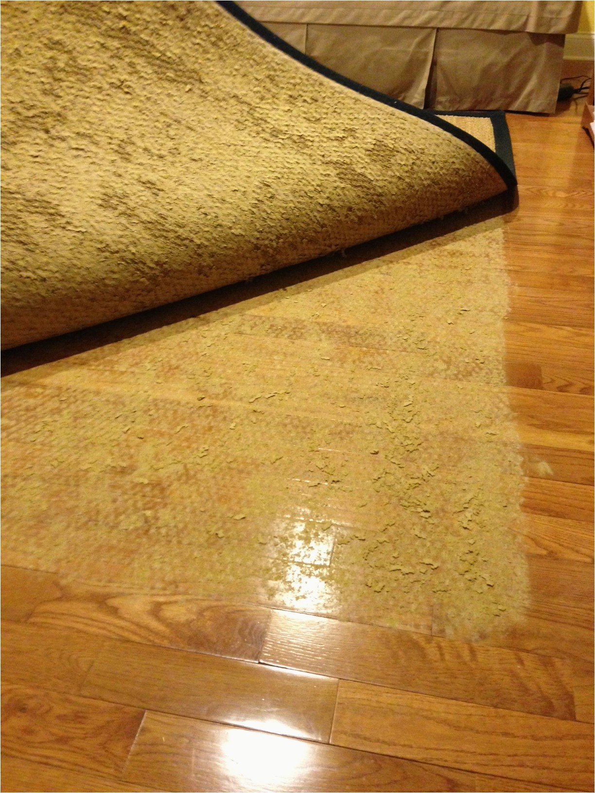Heating Pad for Under area Rugs Latex Rug Backing Stuck to Floor