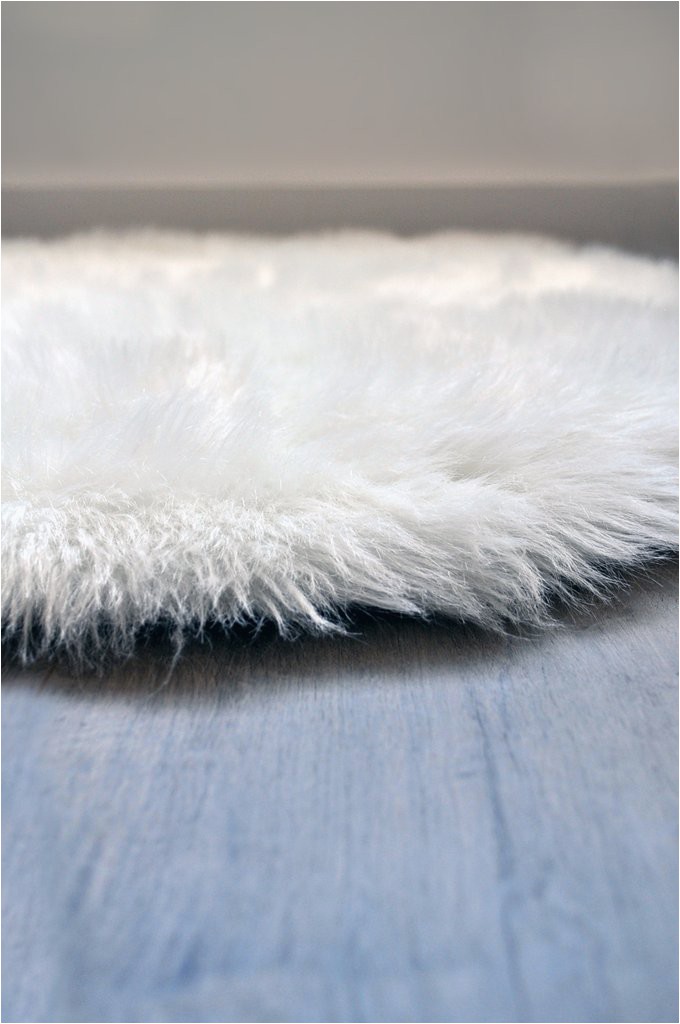 White Faux Sheepskin area Rug Machine Washable Faux Sheepskin White area Rug – Kroma Carpets
