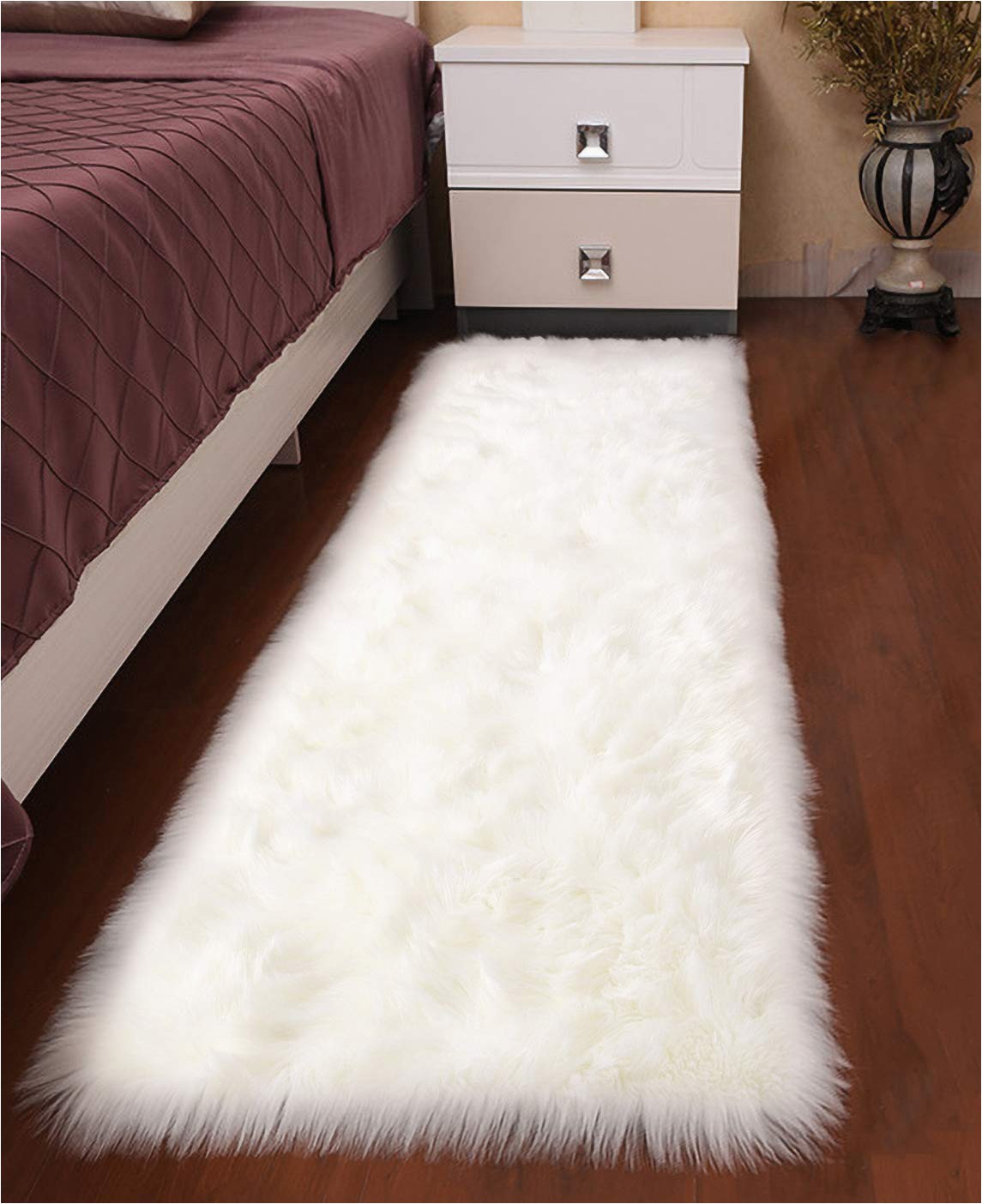 White Faux Sheepskin area Rug softlife Faux Fur Sheepskin area Rug Shaggy Wool Carpet for Bedroom Living Room Home Decor 2ft X 6ft White