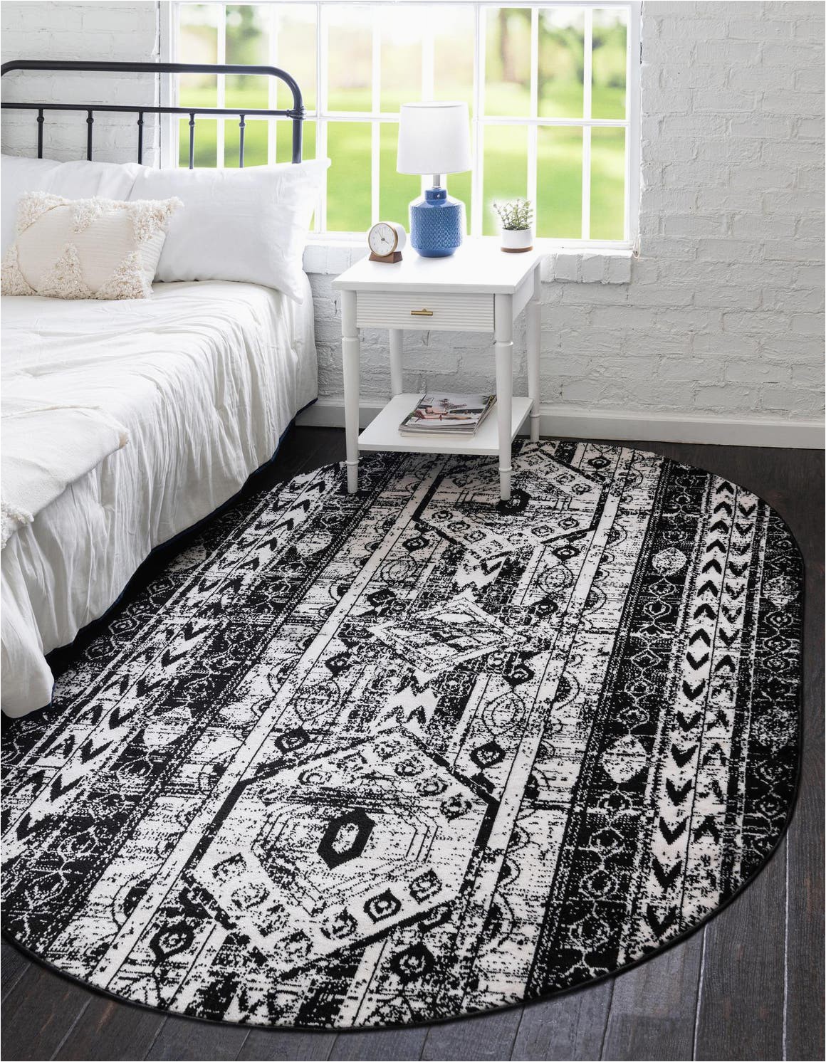 Black and White area Rugs 3×5 Black and White 3 X 5 oregon Oval Rug