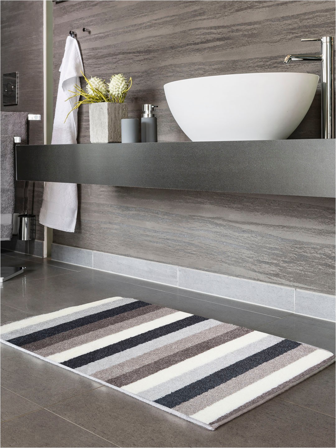 Black and White Striped Bath Rug Obsessions Black & White Striped Bath Rug