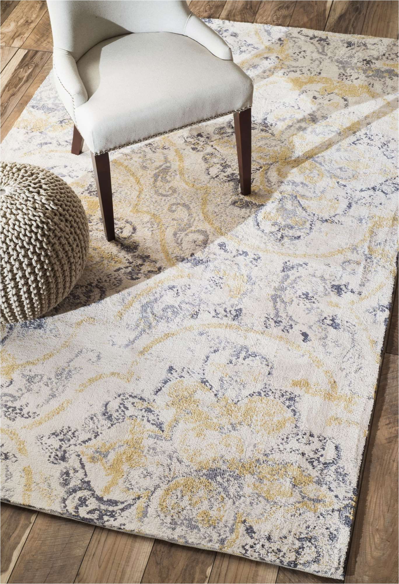 Kailee Printed Rug Porcelain Blue Bring In the Countryside Feeling with A Floral Pattern to