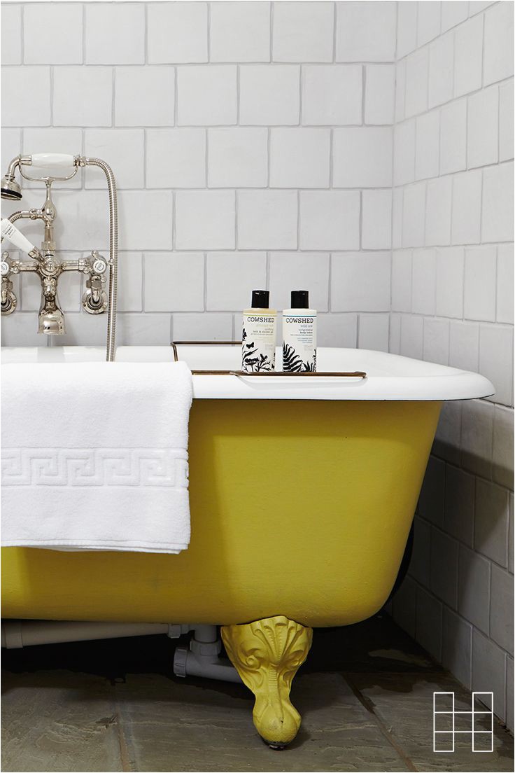 Soho Loft Bath Rug We Love This A Freestanding Bath Tub In A Gorgeous Canary