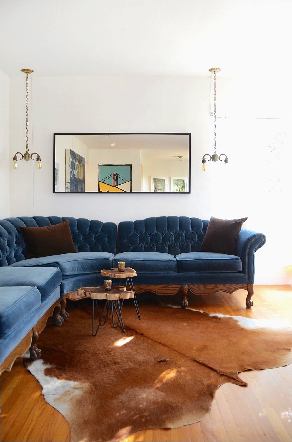 What Color Rug with Blue Couch 25 Stunning Living Rooms with Blue Velvet sofas