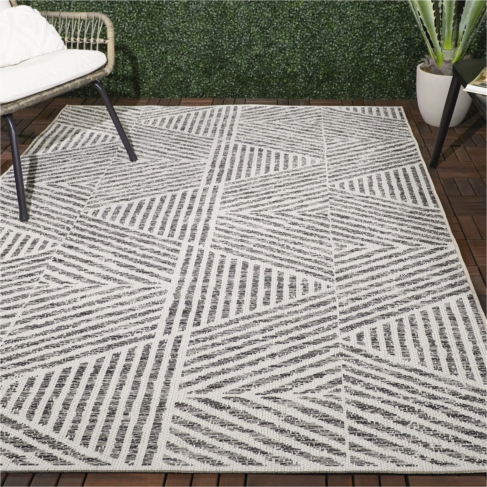 Best Outdoor Rugs for Pool area the Best Outdoor Rugs for 2021 – Rugs You’ll Love – Lonny
