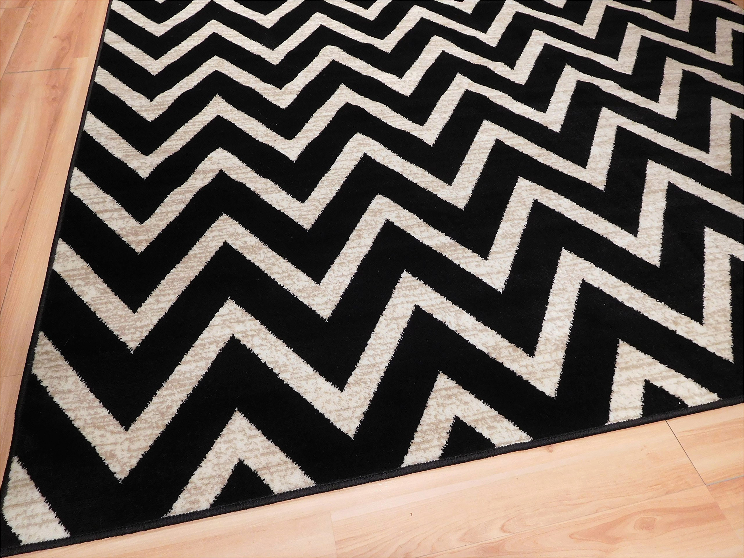 Giunta Wool Black Ivory area Rug Tapete Estilo Chevron Para RecÃ¡mara De Color Blanco … – Amazon.com