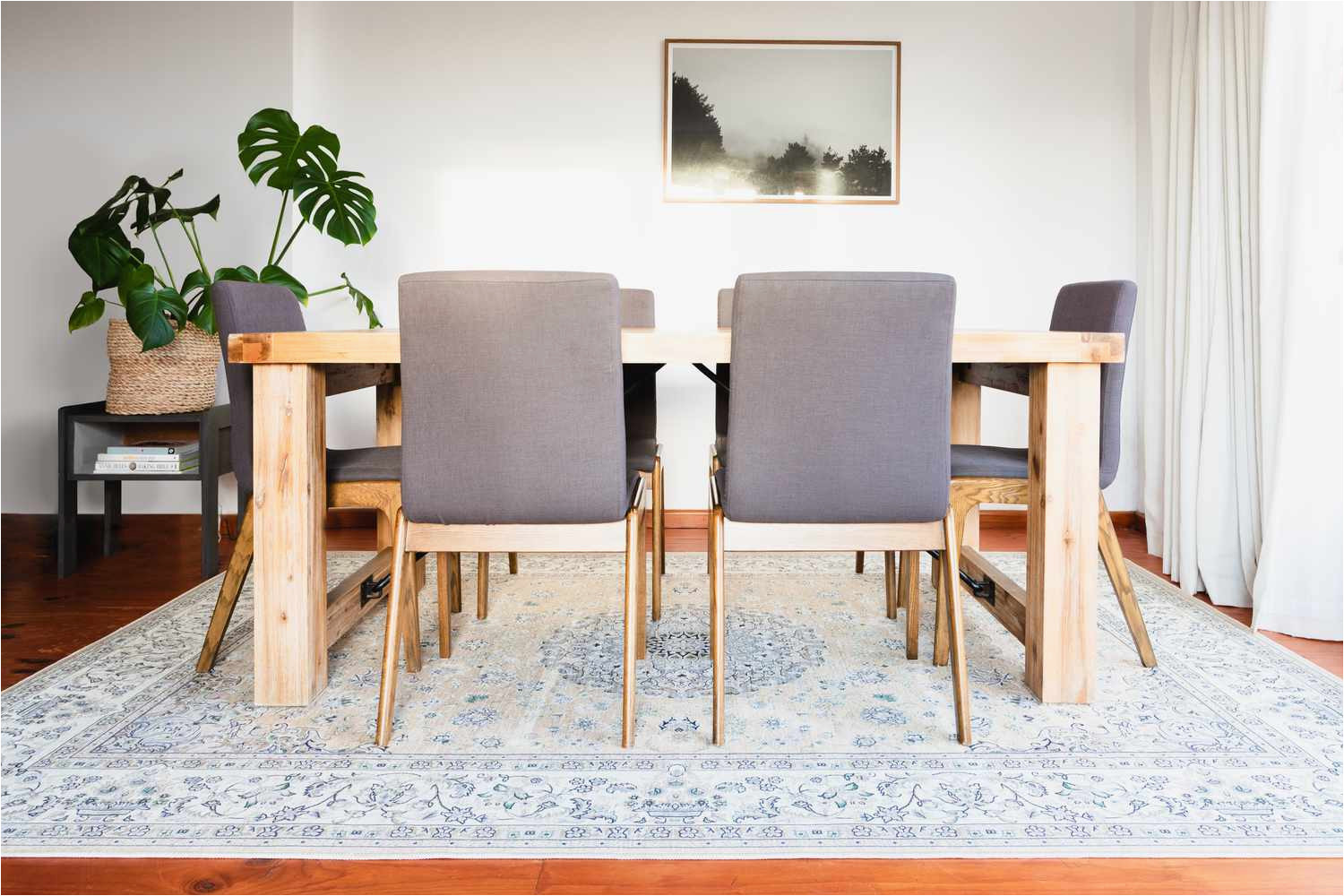 Large Dining Room area Rugs How to Choose A Dining Room Rug