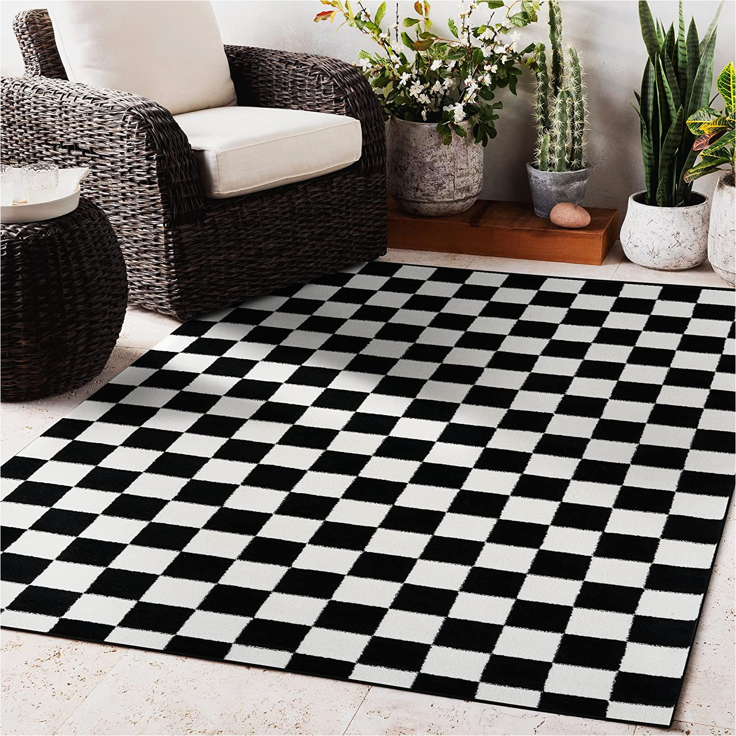 5×7 Black and White area Rugs Buy Persian area Rugs Black 1909 Checkered White area Rug Carpet …