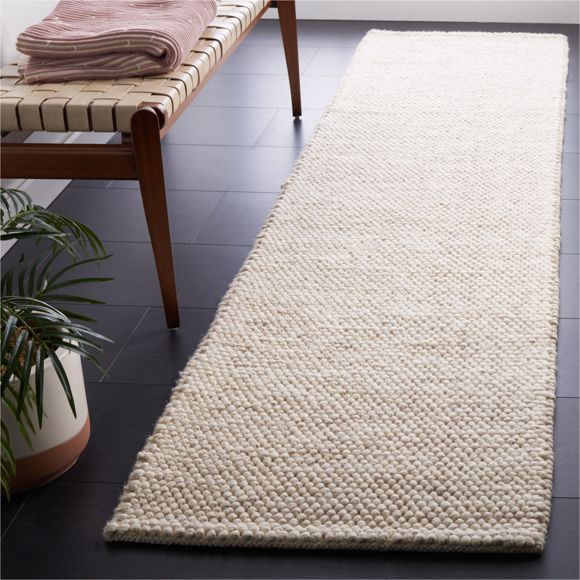 Hand Woven Wool area Rugs Almus solid Color Handmade Tufted Wool area Rug In Beige/ivory