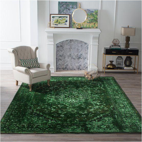 Green Living Room area Rugs Decorating with Emerald Green: Furniture, Decor & Complementary …