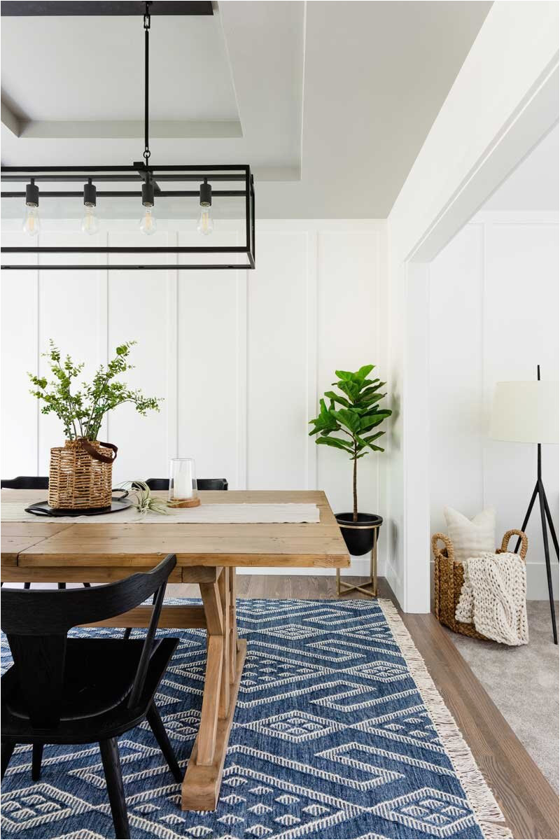 Modern Dining Room area Rugs How to Choose the Perfect Dining Room Rug