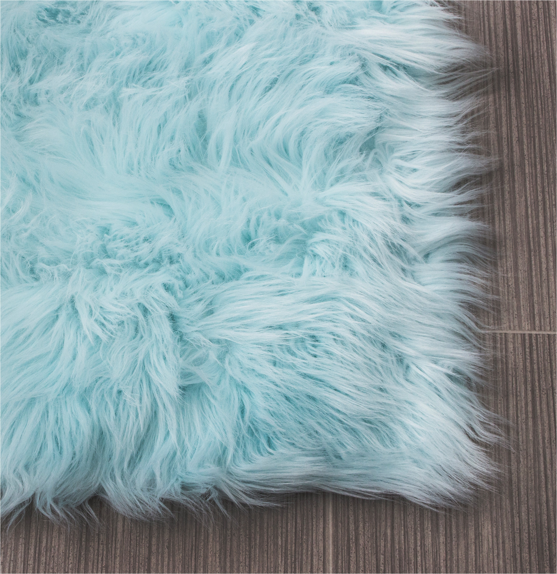 Baby Blue Fur Rug Ultra soft Faux Sheepskin Fur Rug Ser01 Light Blue 4′ X 6′