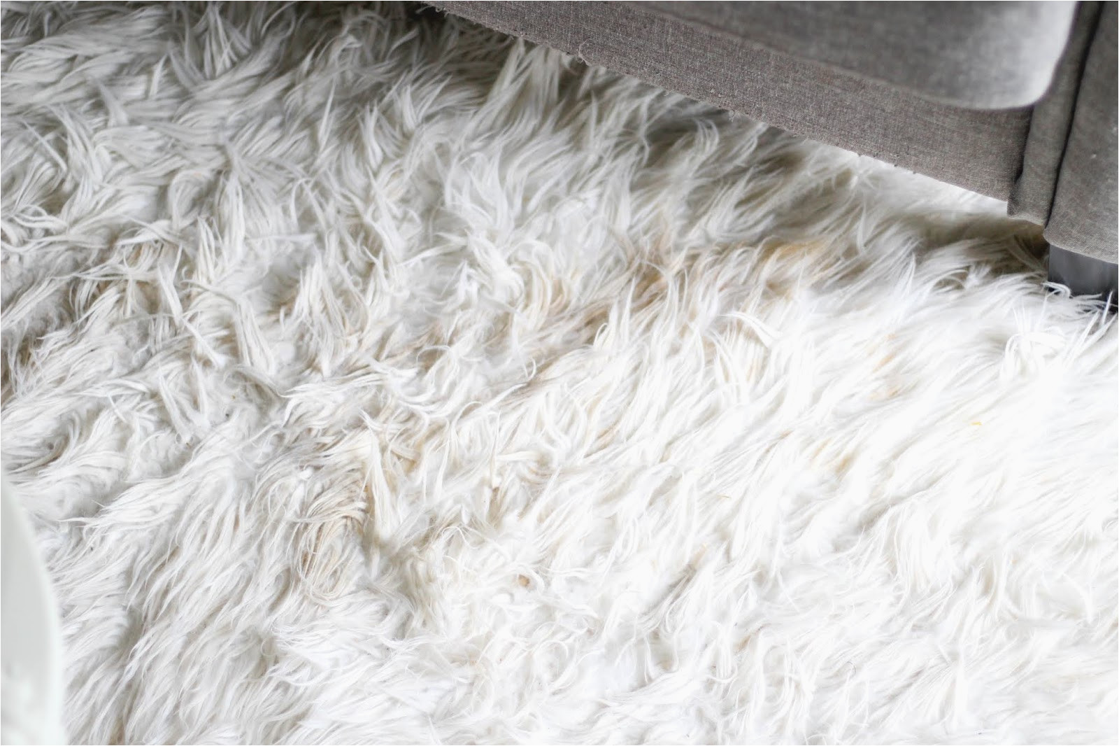 Best Way to Clean A White area Rug How to Clean A White Faux Fur Rug A Classy Fashionista