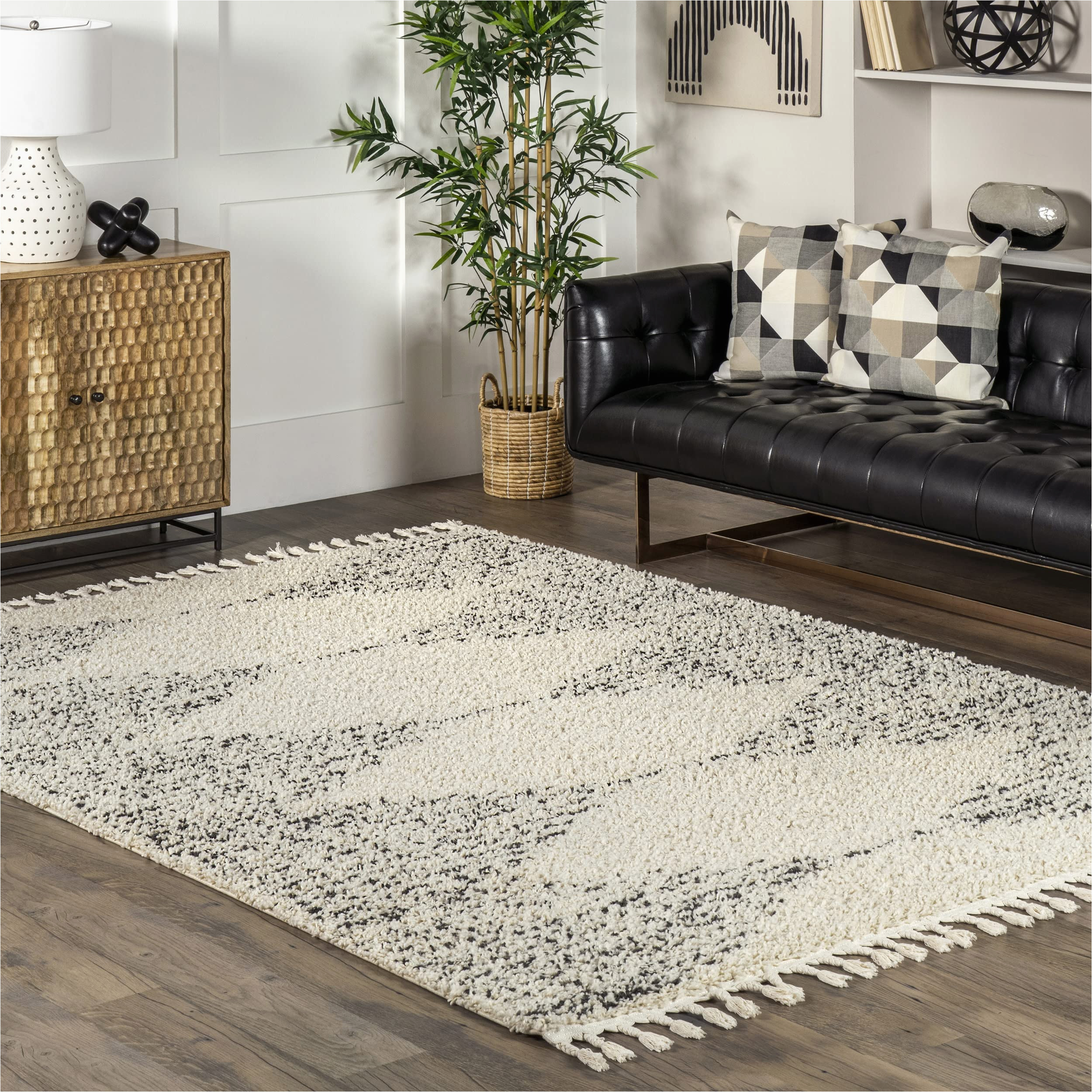 Off White Tribal Moroccan Tassel area Rug Amazon.com: Nuloom Sadie Moroccan Diamond Tassel Shag area Rug, 4 …