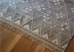 Aldergrove Handwoven Wool Natural Ivory area Rug Langley Street Aldergrove area Rug Review: Stylish but Thin