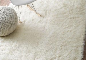 Big White Fluffy area Rug A Fuzzy Rug that Cushions Your Feet if You Ever Dare Step