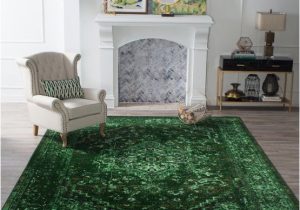 Green Living Room area Rugs Decorating with Emerald Green: Furniture, Decor & Complementary …