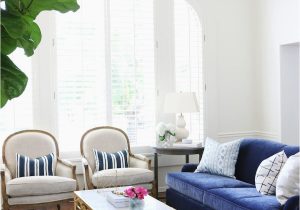 Rug for Blue Couch 25 Stunning Living Rooms with Blue Velvet sofas