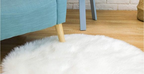 White soft Fluffy area Rug Ciicool soft Faux Sheepskin Fur area Rugs Round Fluffy Rugs for Bedroom Silky Fuzzy Carpet Furry Rug for Living Room Girls Rooms White 3 X 3 Feet